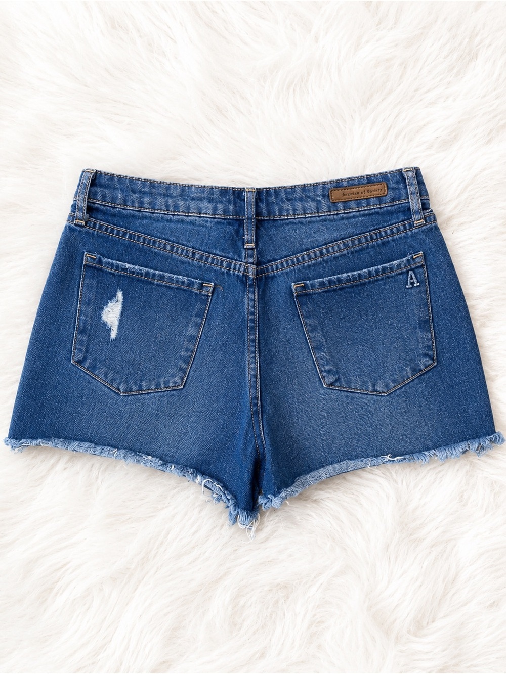 Articles of Society Distressed Denim Shorts Women’s 26 Mid Rise Raw Hem Festival - Picture 3 of 3